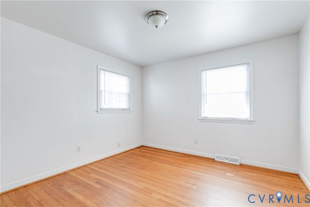 8002 Moorefield Rd, Henrico, VA 23229