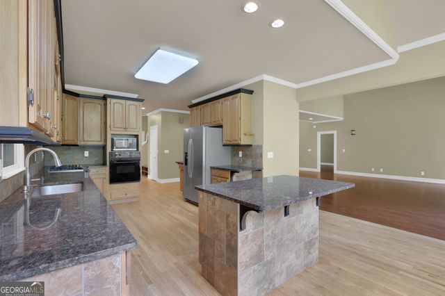 60 Hickory Hill Drive, Oxford, GA 30054