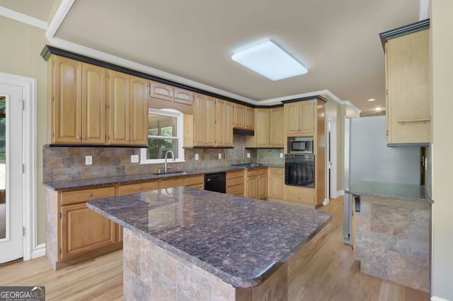 60 Hickory Hill Drive, Oxford, GA 30054