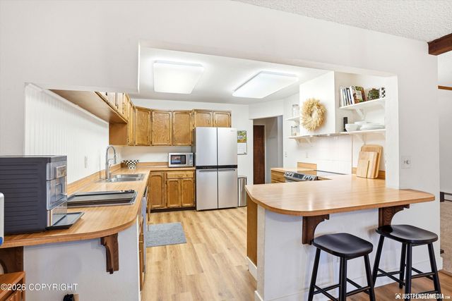629 Highlander Circle, Anchorage, AK 99518