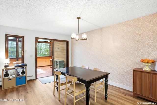629 Highlander Circle, Anchorage, AK 99518