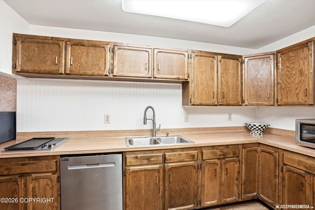 629 Highlander Circle, Anchorage, AK 99518