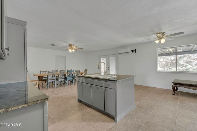 943 Quail Mesa Drive, Socorro, TX 79927