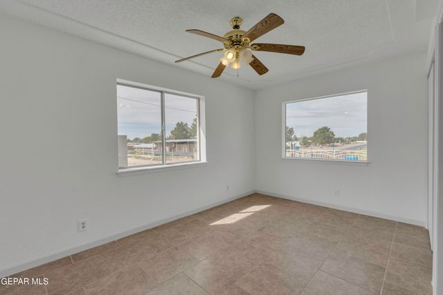 943 Quail Mesa Drive, Socorro, TX 79927