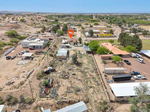 943 Quail Mesa Drive, Socorro, TX 79927
