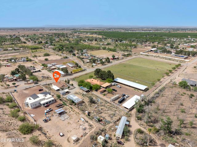 943 Quail Mesa Drive, Socorro, TX 79927