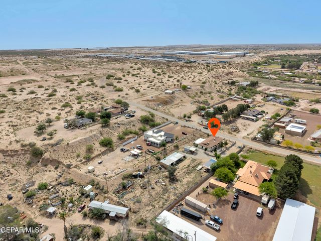 943 Quail Mesa Drive, Socorro, TX 79927