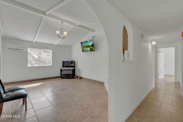 943 Quail Mesa Drive, Socorro, TX 79927