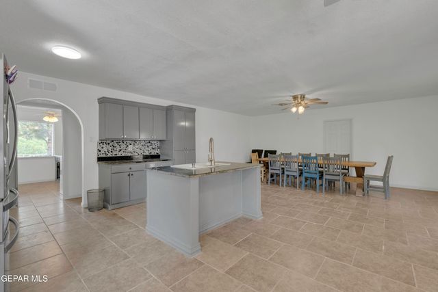943 Quail Mesa Drive, Socorro, TX 79927