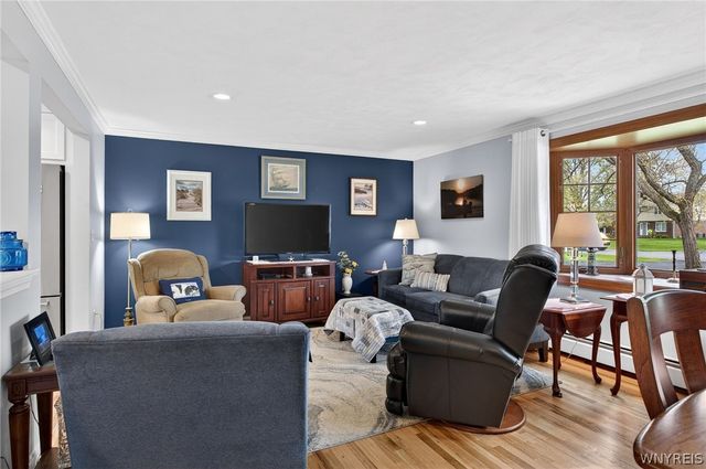 389 Hawthorne Place, Porter, NY 14174