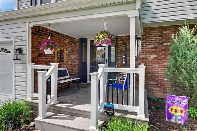 389 Hawthorne Place, Porter, NY 14174