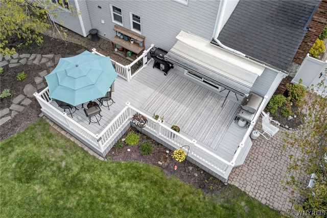 389 Hawthorne Place, Porter, NY 14174