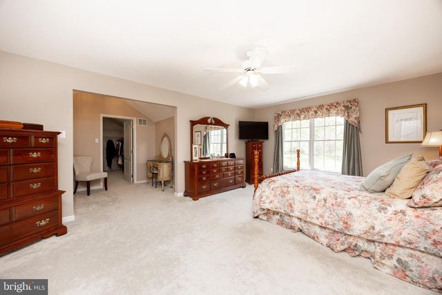1345 WOODED KNLS, West Chester, PA 19382