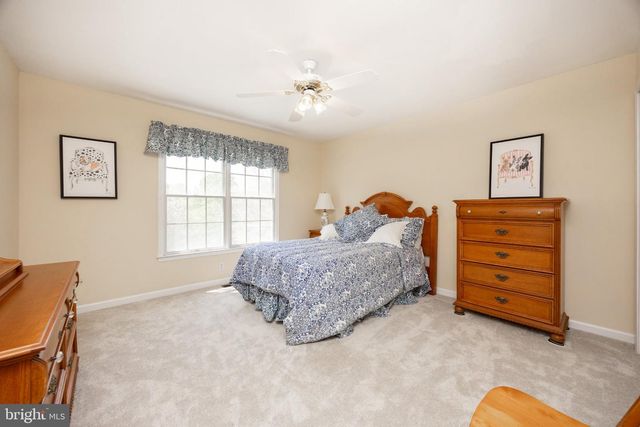 1345 WOODED KNLS, West Chester, PA 19382