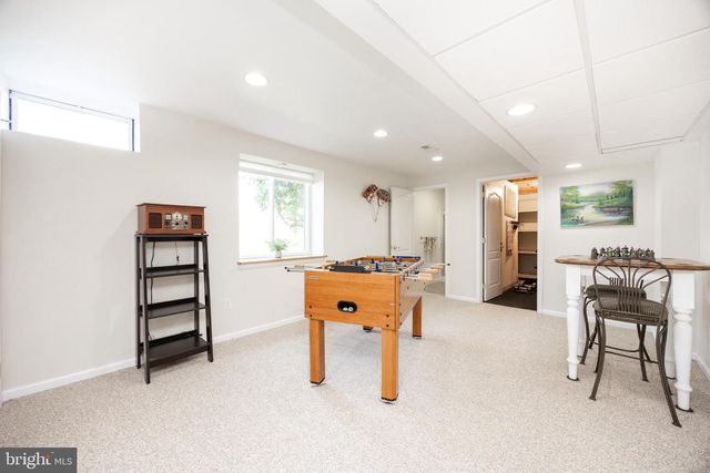 1345 WOODED KNLS, West Chester, PA 19382
