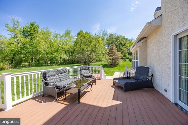 1345 WOODED KNLS, West Chester, PA 19382