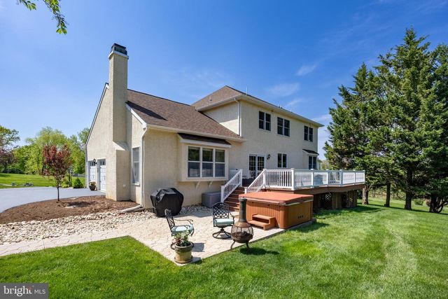 1345 WOODED KNLS, West Chester, PA 19382
