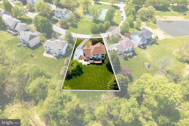 1345 WOODED KNLS, West Chester, PA 19382