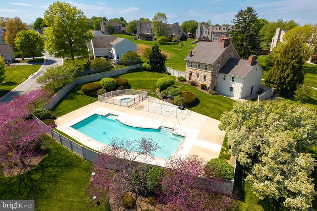 1345 WOODED KNLS, West Chester, PA 19382