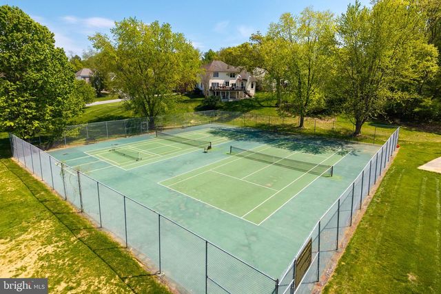 1345 WOODED KNLS, West Chester, PA 19382