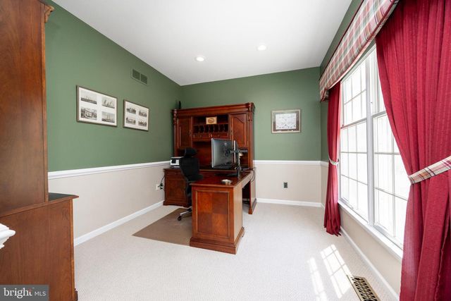 1345 WOODED KNLS, West Chester, PA 19382