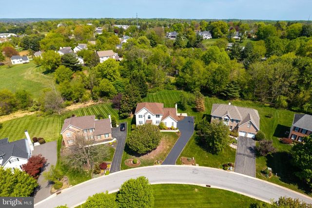 1345 WOODED KNLS, West Chester, PA 19382