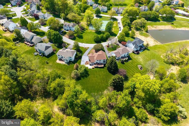1345 WOODED KNLS, West Chester, PA 19382