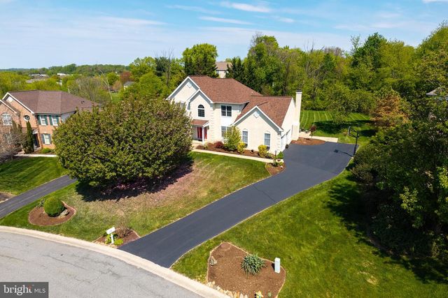 1345 WOODED KNLS, West Chester, PA 19382