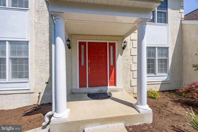 1345 WOODED KNLS, West Chester, PA 19382