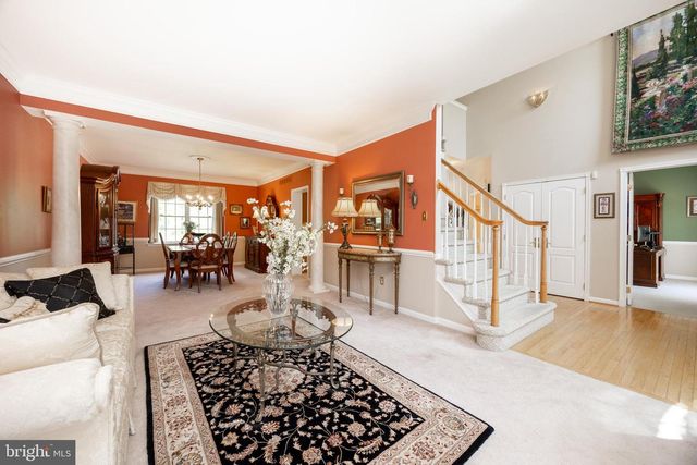 1345 WOODED KNLS, West Chester, PA 19382