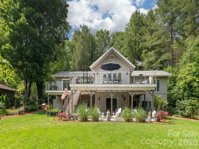 30 W Fairway Drive, Etowah, NC 28729