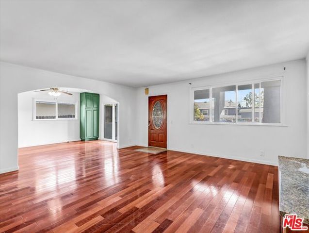 12479 Walsh Avenue, Los Angeles, CA 90066