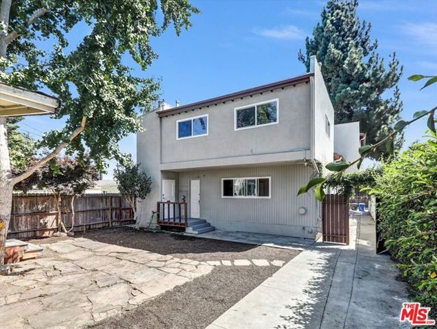 12479 Walsh Avenue, Los Angeles, CA 90066