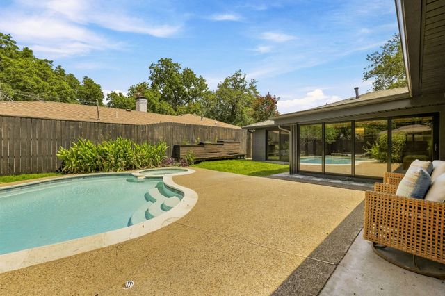 6837 Arboreal Drive, Dallas, TX 75231