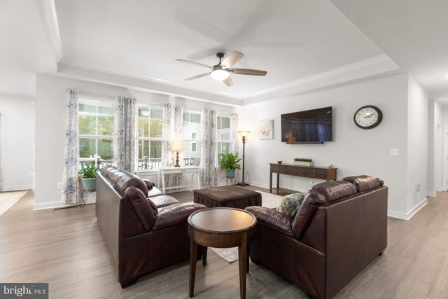 5008 BIRCH LEAF CIR, Fredericksburg, VA 22407