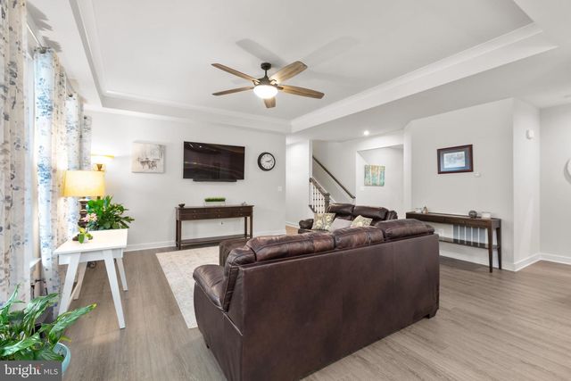 5008 BIRCH LEAF CIR, Fredericksburg, VA 22407
