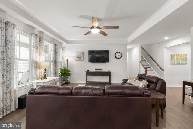 5008 BIRCH LEAF CIR, Fredericksburg, VA 22407