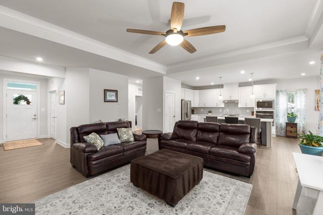5008 BIRCH LEAF CIR, Fredericksburg, VA 22407