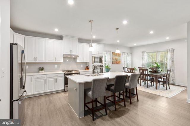 5008 BIRCH LEAF CIR, Fredericksburg, VA 22407