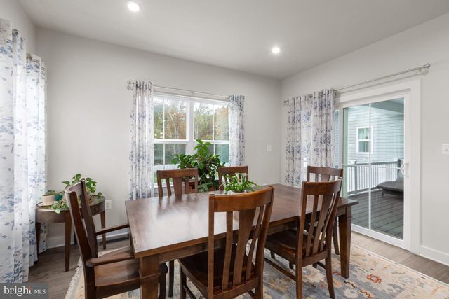5008 BIRCH LEAF CIR, Fredericksburg, VA 22407