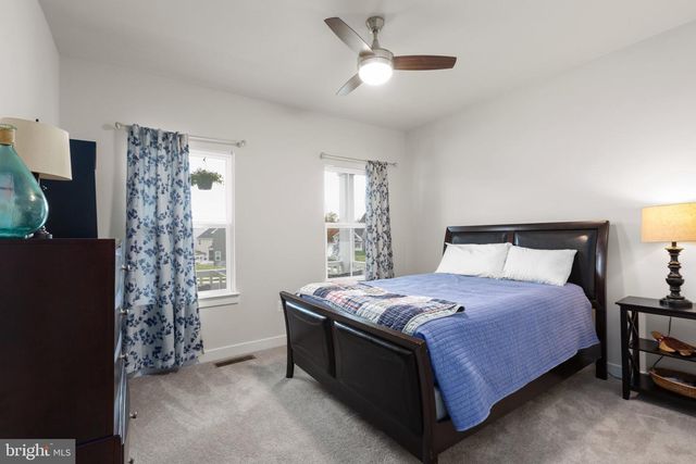 5008 BIRCH LEAF CIR, Fredericksburg, VA 22407