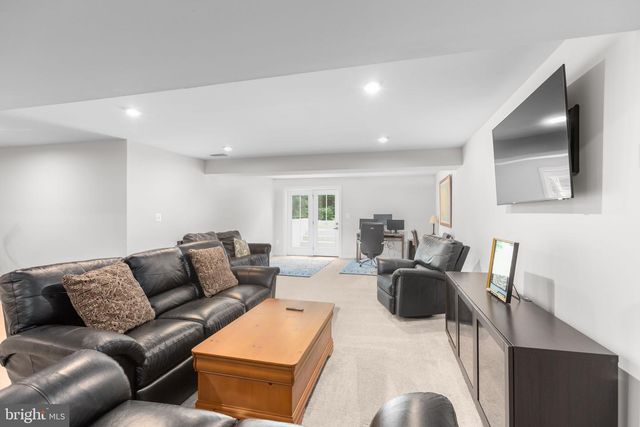 5008 BIRCH LEAF CIR, Fredericksburg, VA 22407