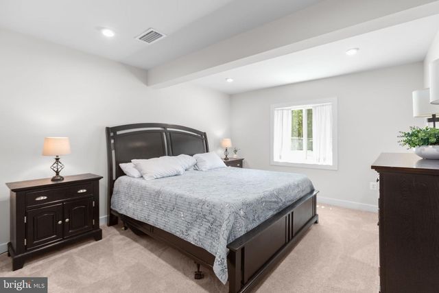 5008 BIRCH LEAF CIR, Fredericksburg, VA 22407