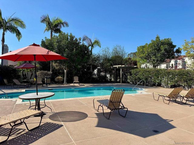 2108 Sea Village Circle, Cardiff By The Sea, CA 92007