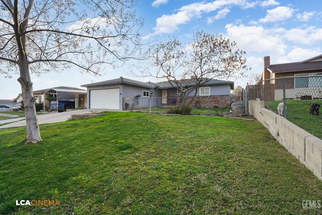 2204 Lynwood Street, Bakersfield, CA 93306