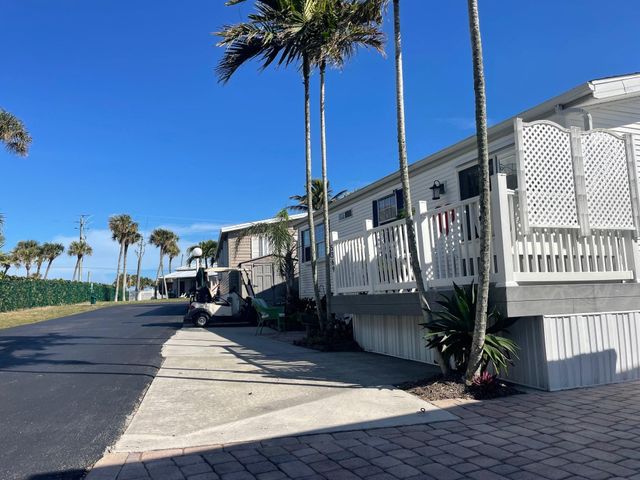 5369 Compass Cove Place, Hutchinson Island, FL 34949