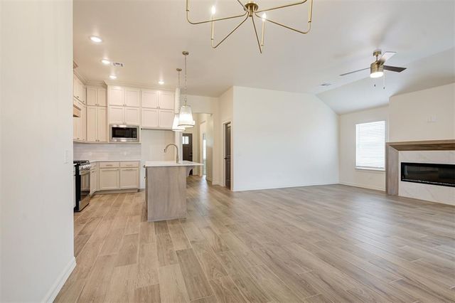 4233 Overlook Pass, Edmond, OK 73025