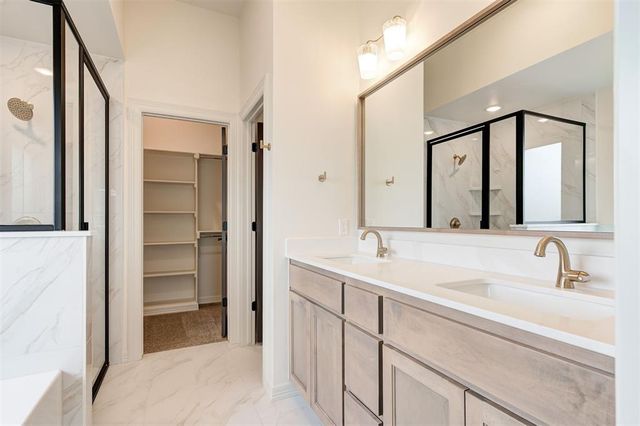 4233 Overlook Pass, Edmond, OK 73025