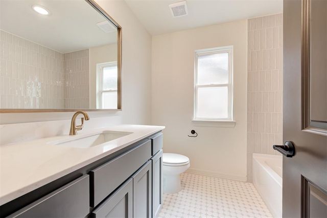 4233 Overlook Pass, Edmond, OK 73025
