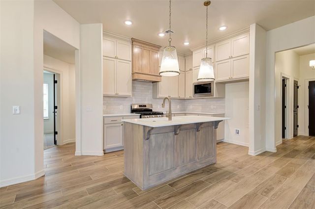 4233 Overlook Pass, Edmond, OK 73025